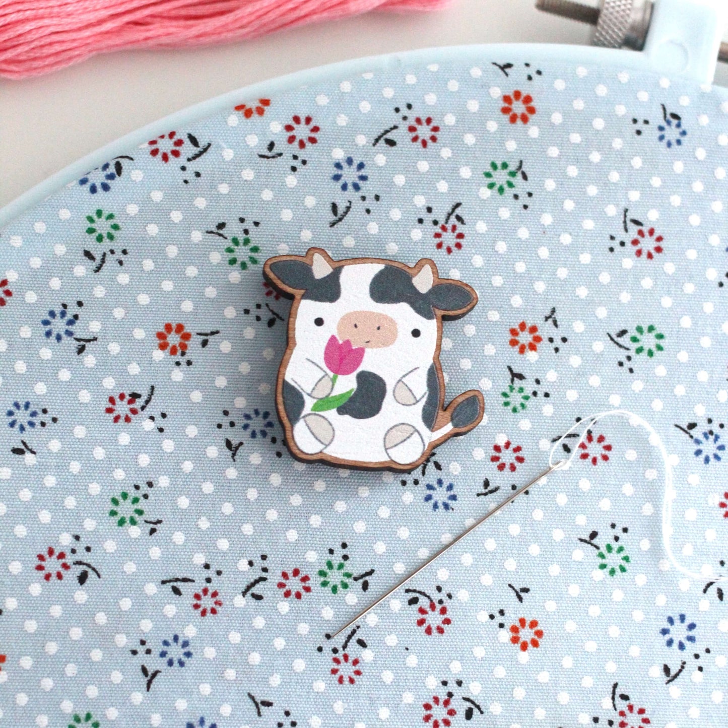 Cow holding Tulip Wooden Needle Minder