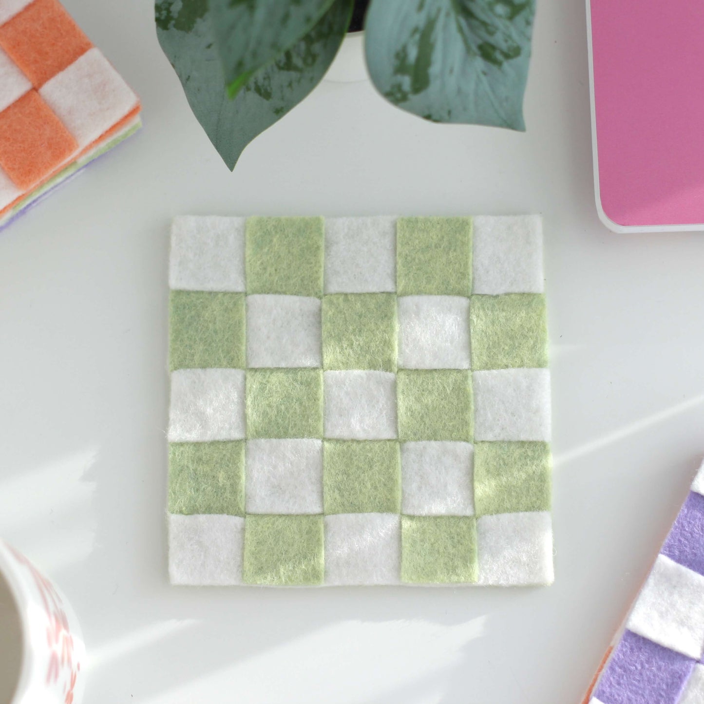 Felt Checkered Coasters: Green