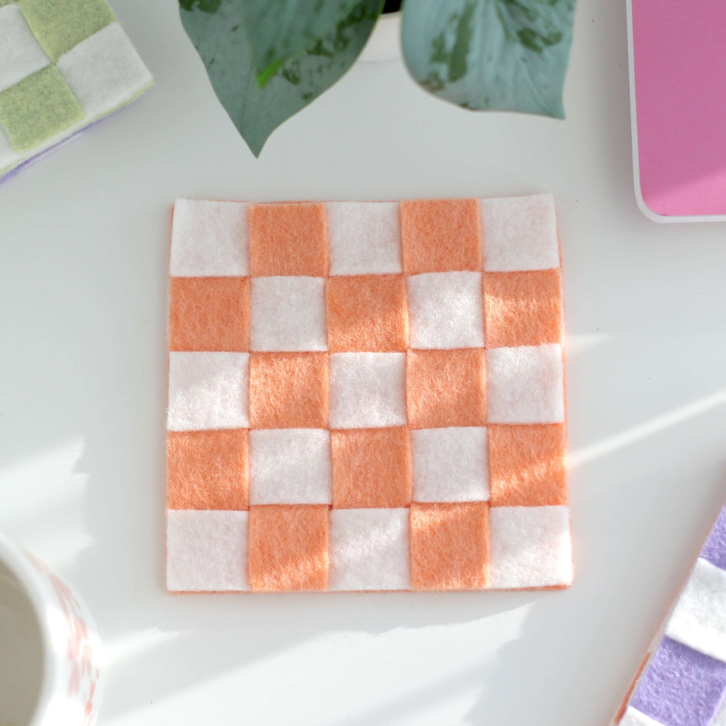 Felt Checkered Coasters: Orange