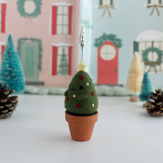 Needle Felted Christmas Tree Note Holder (Dark Green)