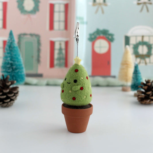 Needle Felted Christmas Tree Note Holder (Light Green)