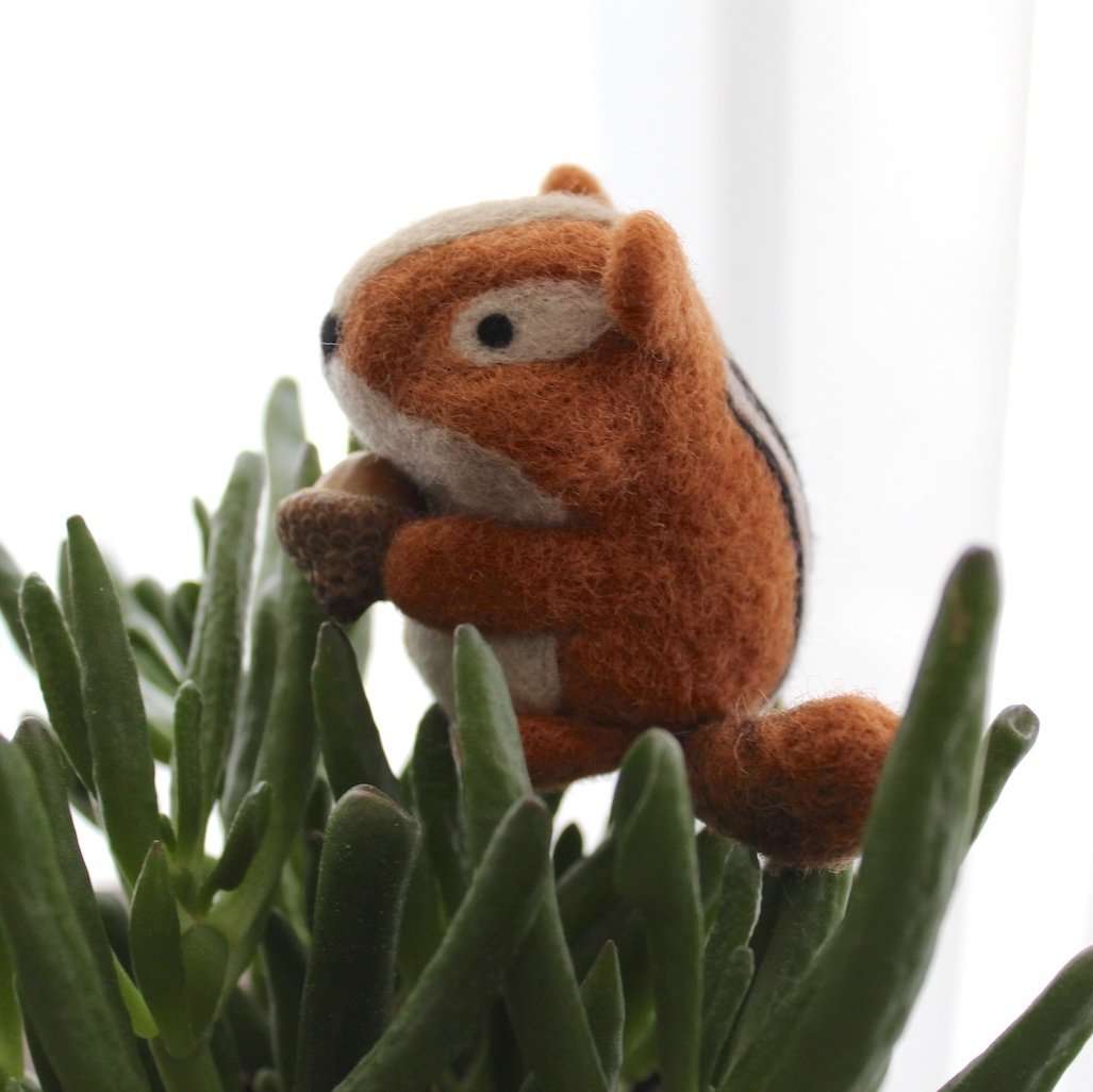 Needle Felted Chipmunk holding Acorn