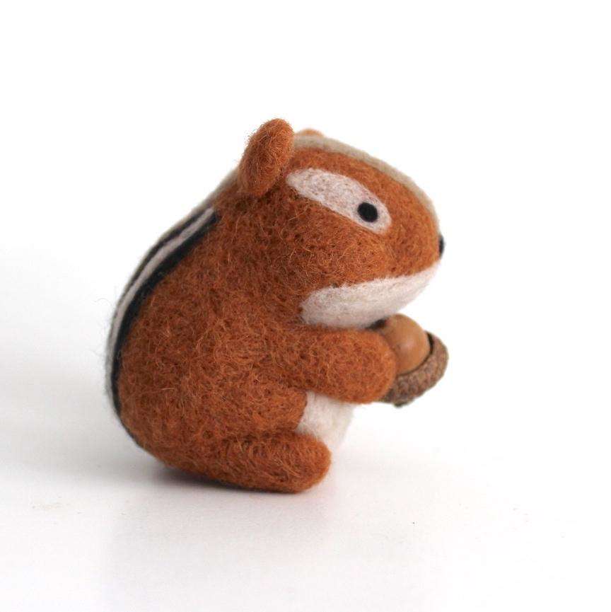 Needle Felted Chipmunk holding Acorn