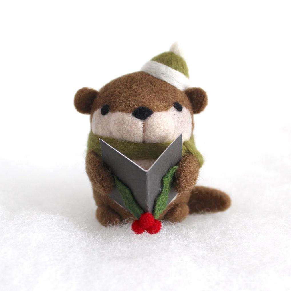 Needle Felted Otter Christmas Caroler (w/ Green Hat)