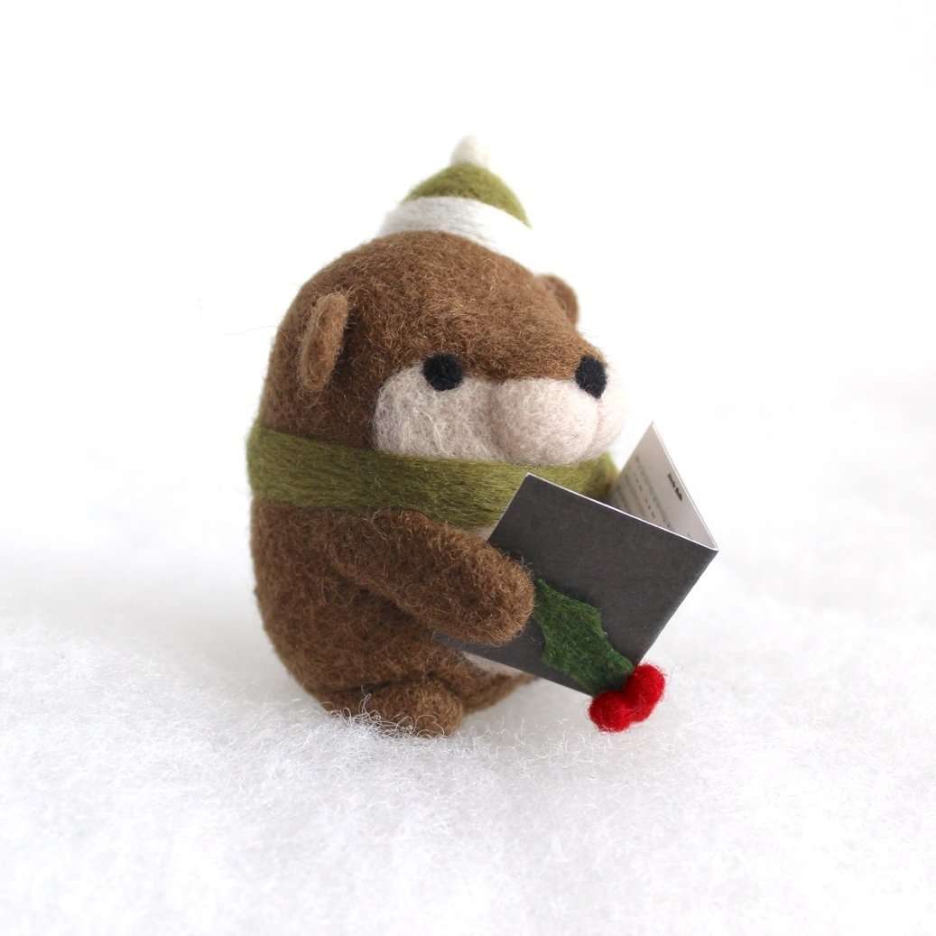 Needle Felted Otter Christmas Caroler (w/ Green Hat)