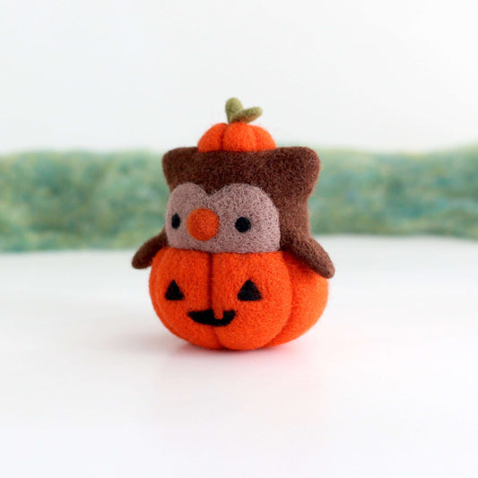 Needle Felted Owl in Jack-o'-Lantern (Bright Orange Variant)
