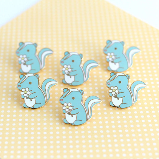 Skunk and Daisy Enamel Pin (Turquoise Variant) - Skunk Pin for Backpack