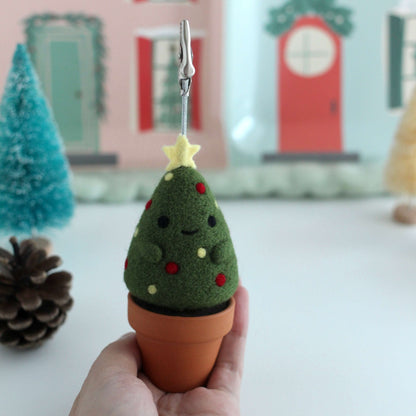 Needle Felted Christmas Tree Note Holder (Dark Green)