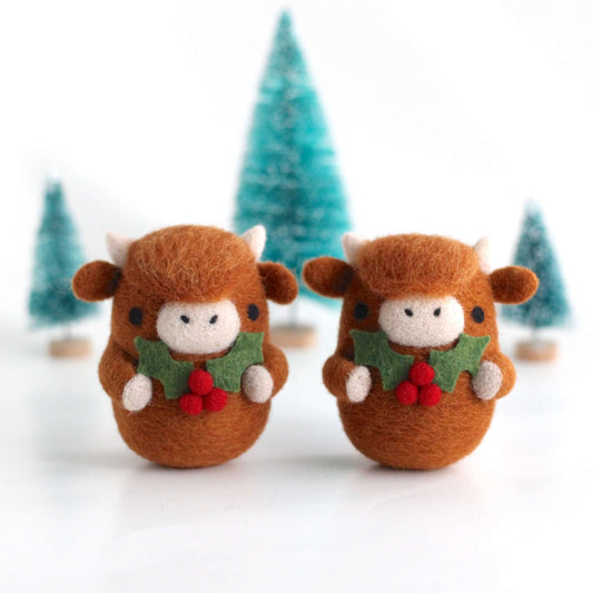 Needle Felted Highland Cow w/ Holly