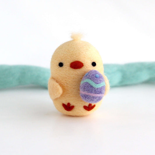 Needle Felted Chick Holding an Easter Egg