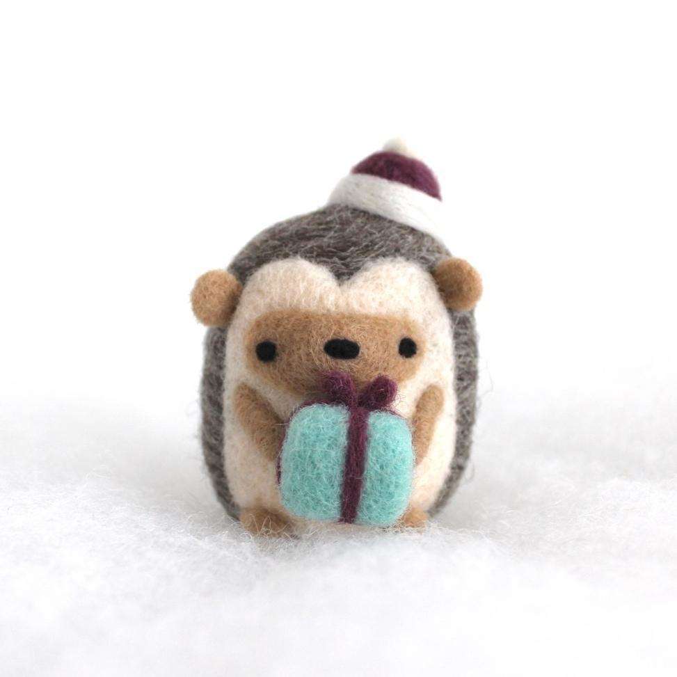 Needle Felted Hedgehog w/ Christmas Present (Purple Ribbon/Hat)