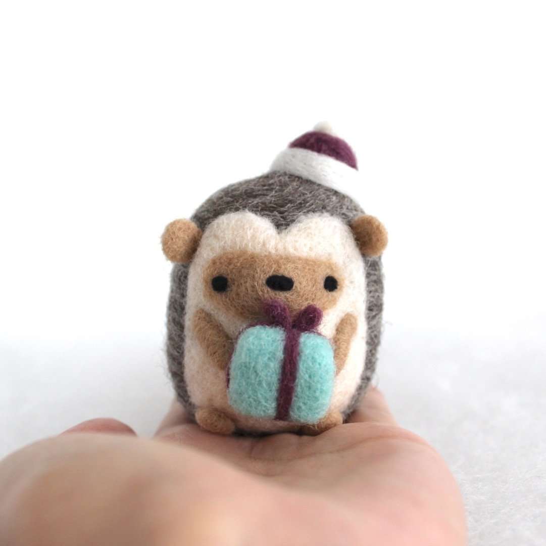 Needle Felted Hedgehog w/ Christmas Present (Purple Ribbon/Hat)