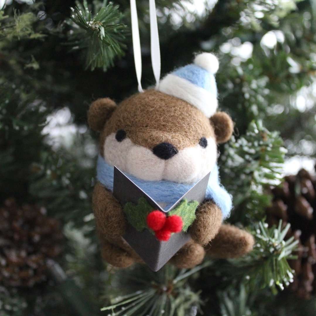 Needle Felted Otter Christmas Caroler (w/ Blue Hat)