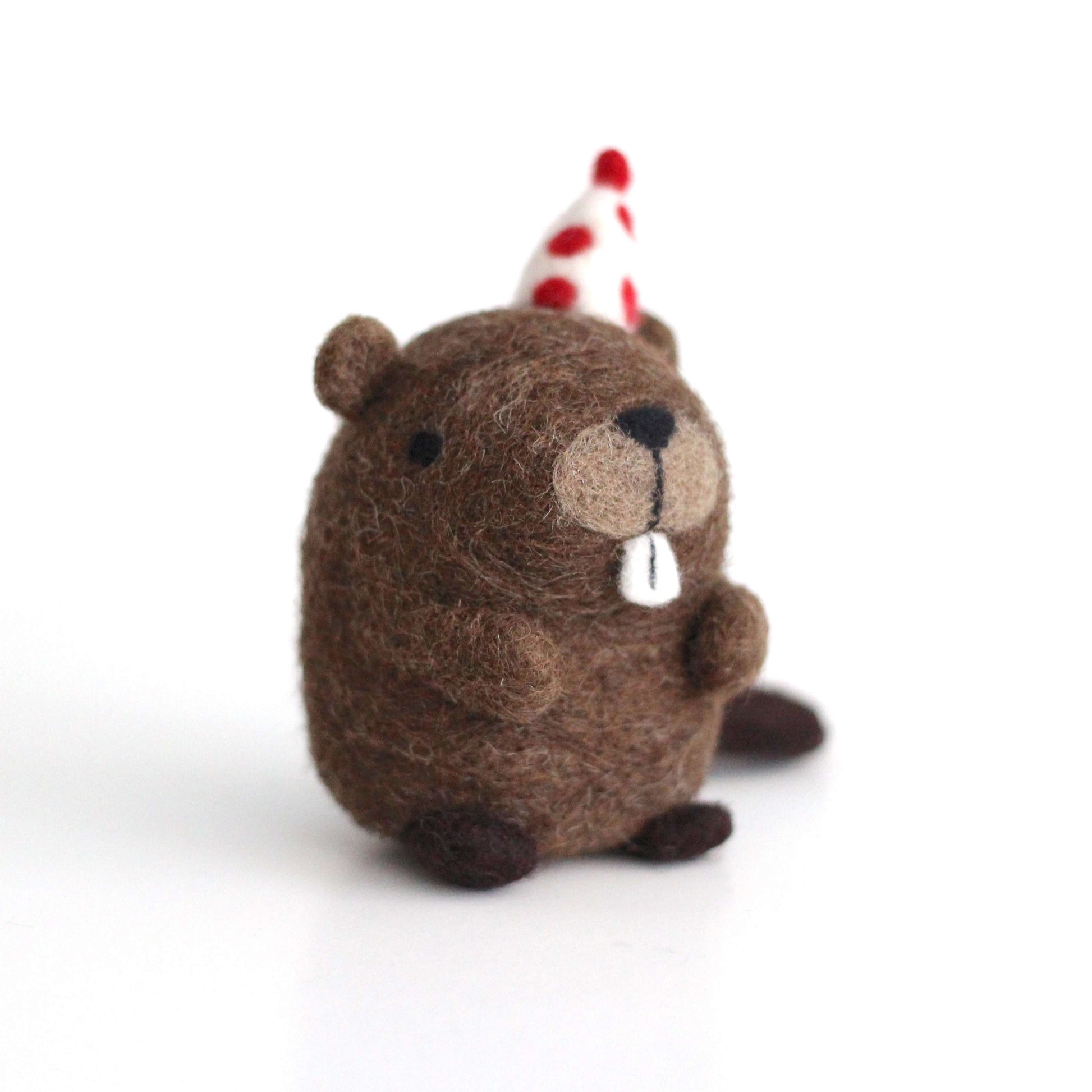 Needle Felted Party Beaver w/ Polka Dot Hat