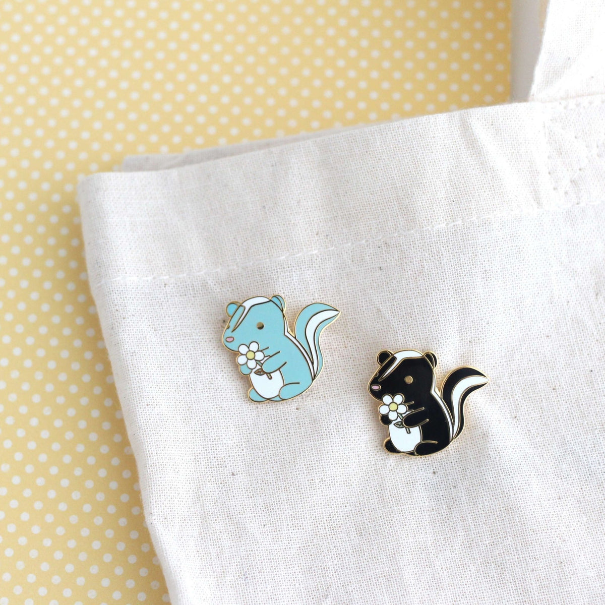 Wild Whimsy Woolies - Skunk and Daisy Enamel Pin (Black Variant) - Cute ...