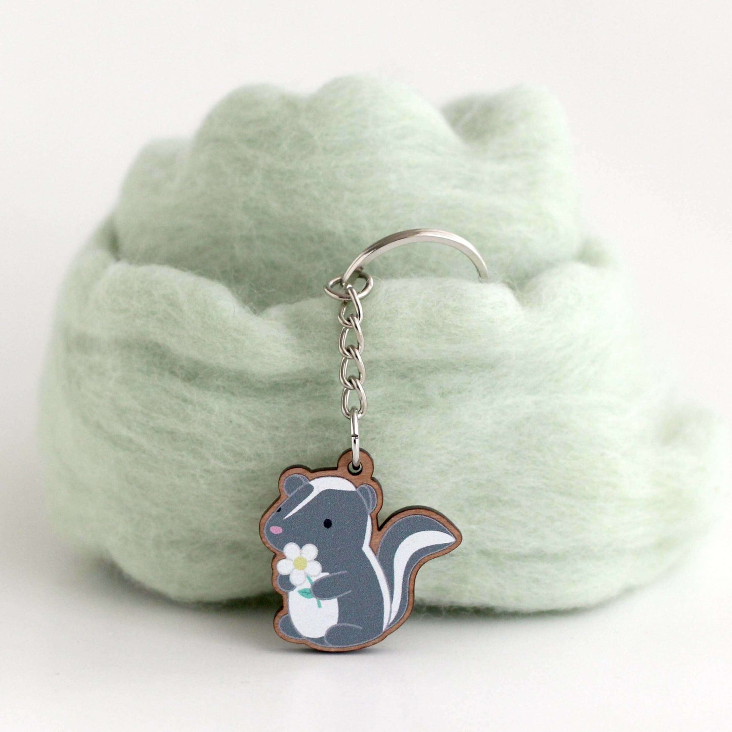 Skunk w/ Daisy Wooden Keychain - Cute Wood Charm - Eco-Friendly Gift